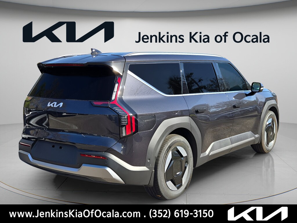 New 2026 Kia EV9 Wind SUV