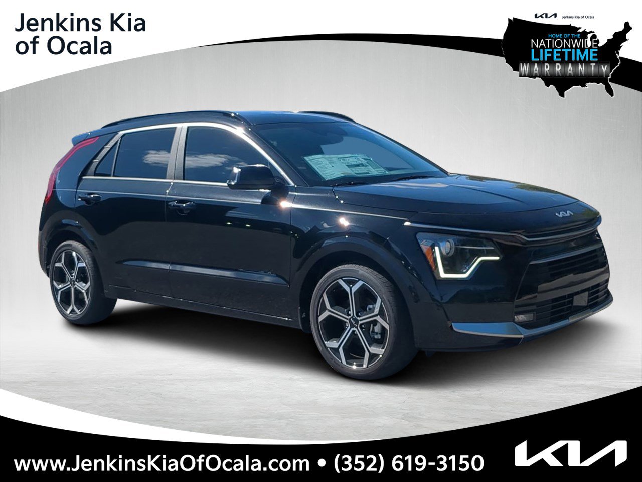 2025 Kia Niro EX Touring's photo