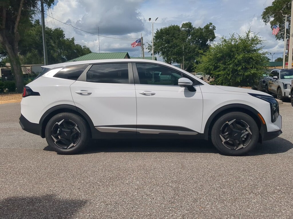 New 2026 Kia Sportage EX SUV