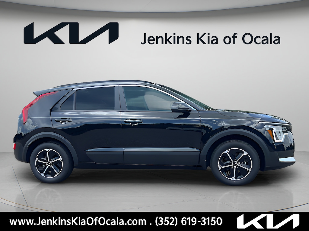 New 2026 Kia Niro LX SUV