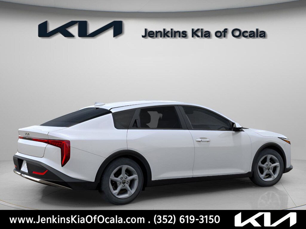 New 2025 Kia K4 LXS Sedan