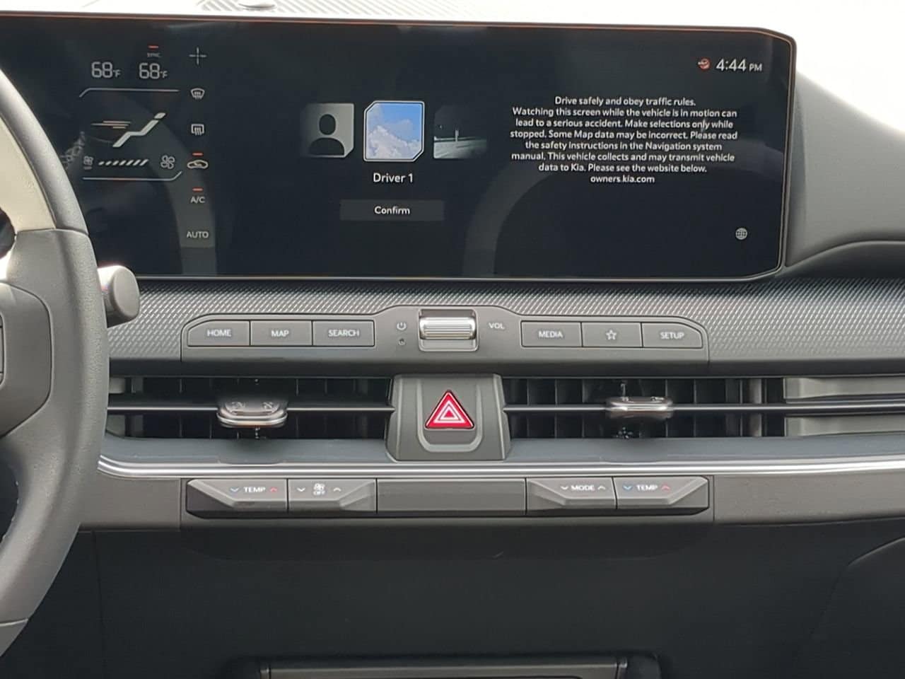 2025 Kia K4 GT-Line - Photo 17