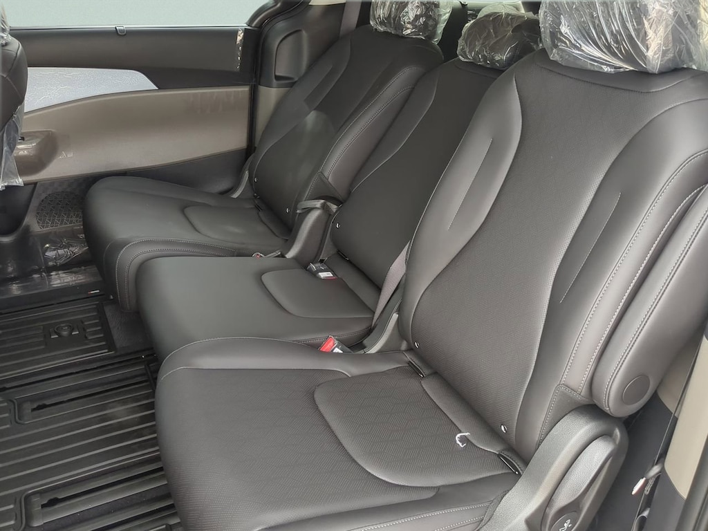 New 2026 Kia Carnival Hybrid EX Van Passenger Van