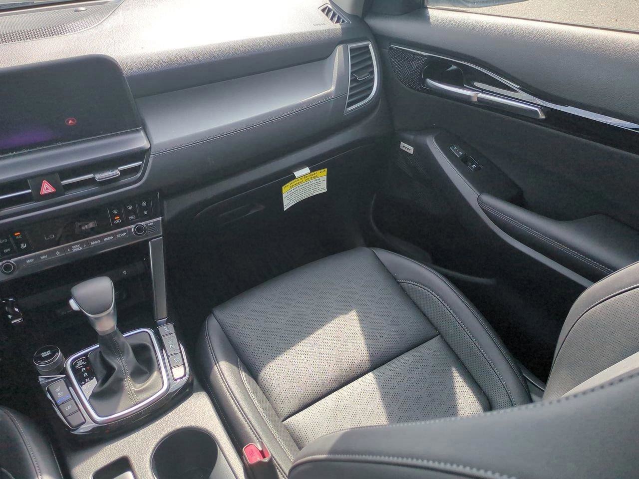 2025 Kia Seltos SX - Photo 22