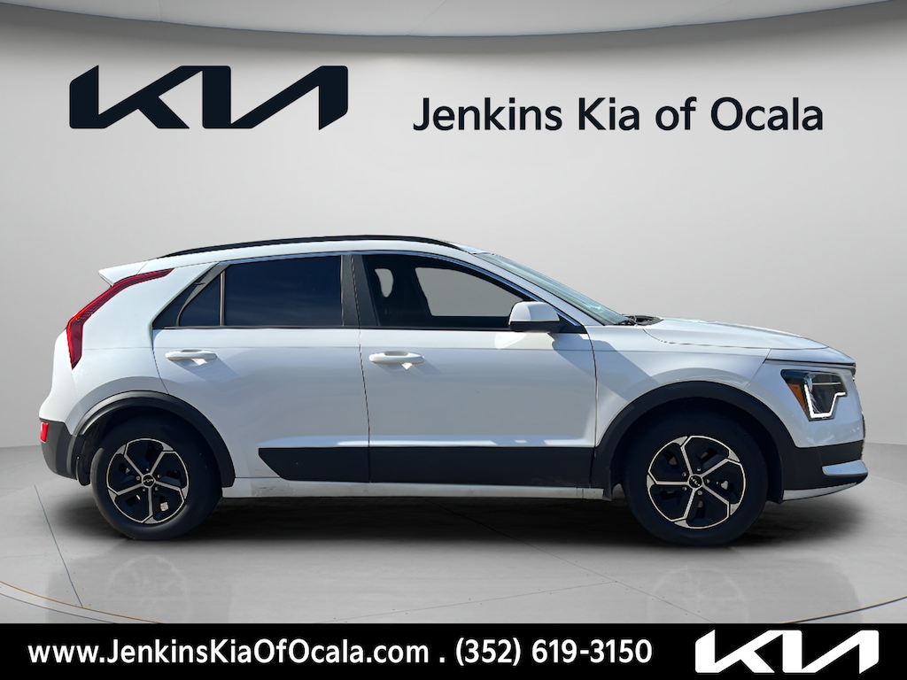 New 2026 Kia Niro LX SUV