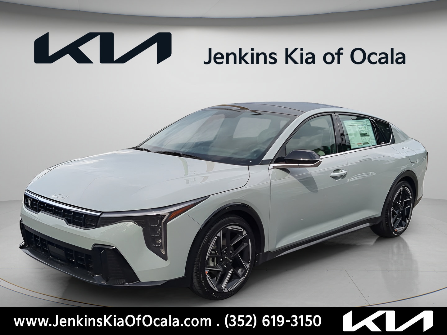 2025 Kia K4 GT-Line - Photo 9