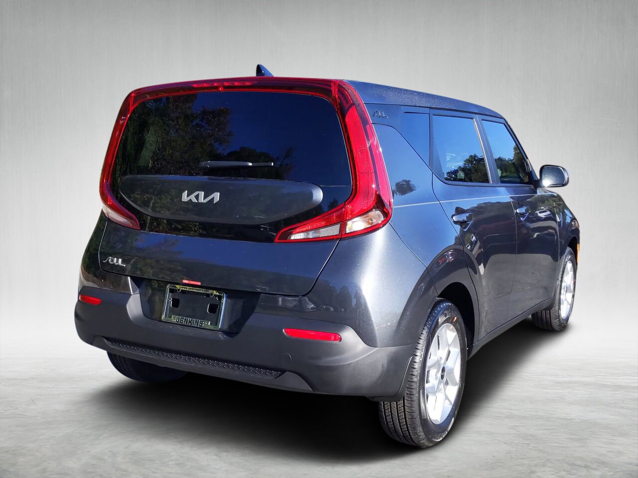 2022 Kia Soul LX photo 2