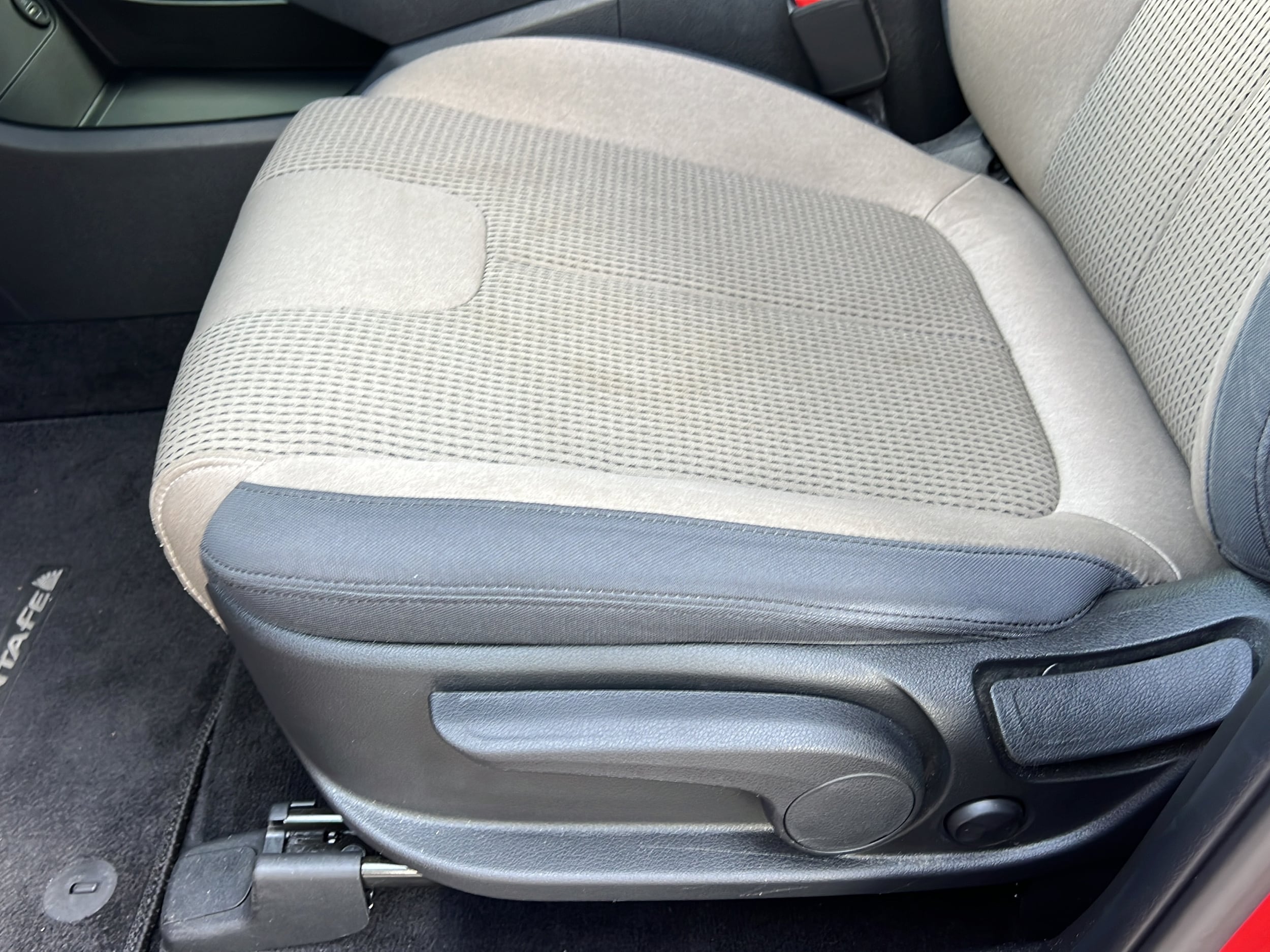 2023 Hyundai Santa Fe SE - Photo 22