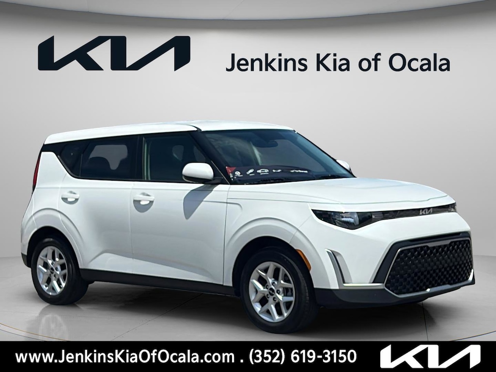 Certified 2025 Kia Soul LX Hatchback