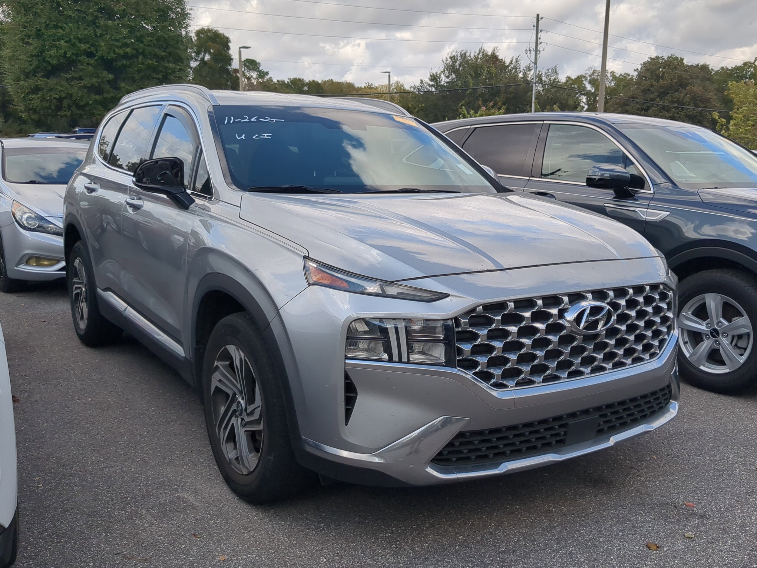 2022 Hyundai Santa Fe SEL photo 2