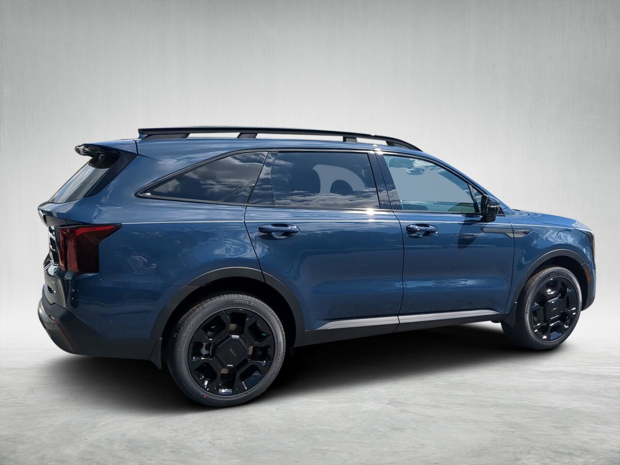 2025 Kia Sorento X-Line SX photo 3