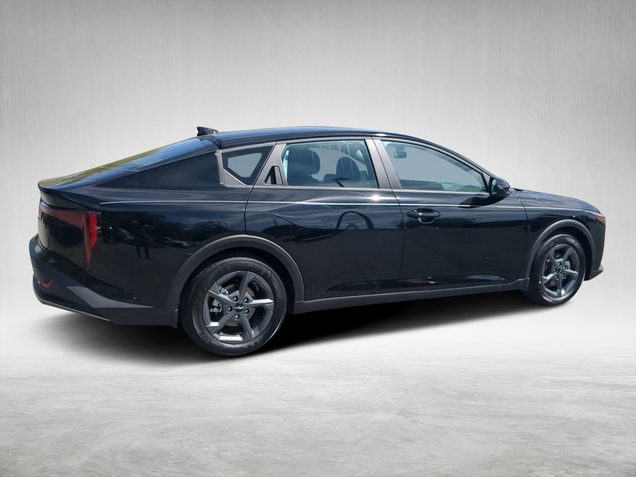 2025 Kia K4 LXS photo 2