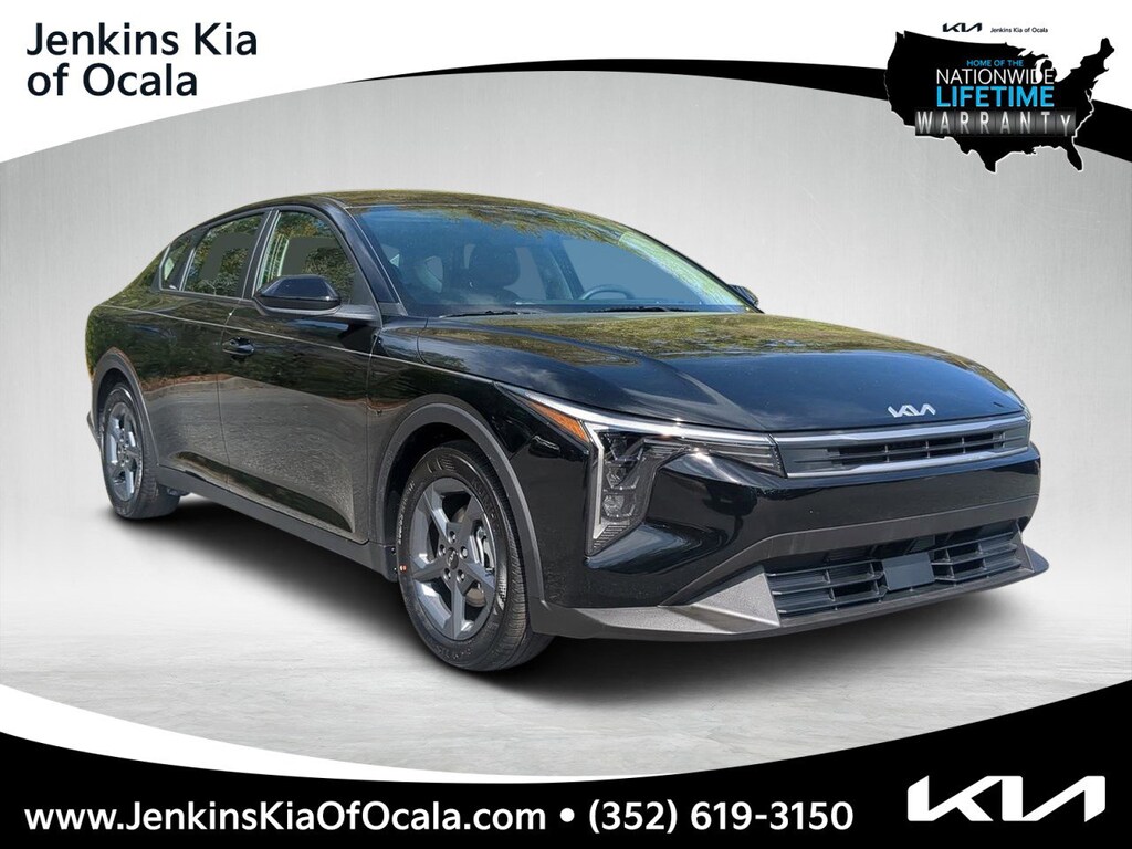 New 2025 Kia K4 LXS Sedan