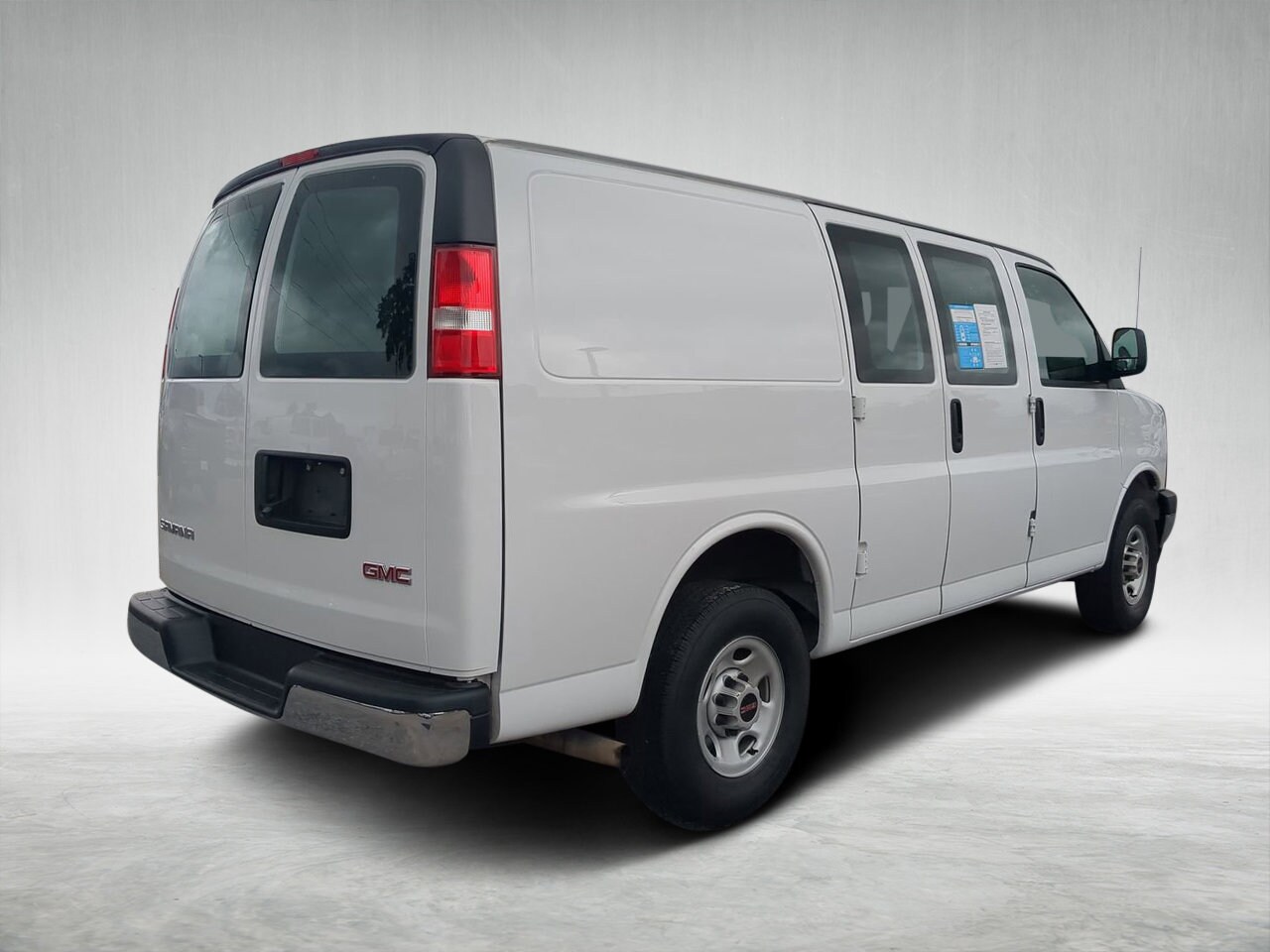 2024 Gmc Savana 2500 Cargo photo 2