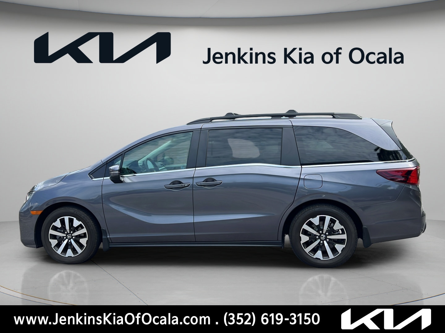 2025 Honda Odyssey EX-L - Photo 7