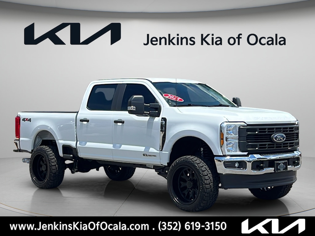 Used 2025 Ford F-350 XL Truck Crew Cab