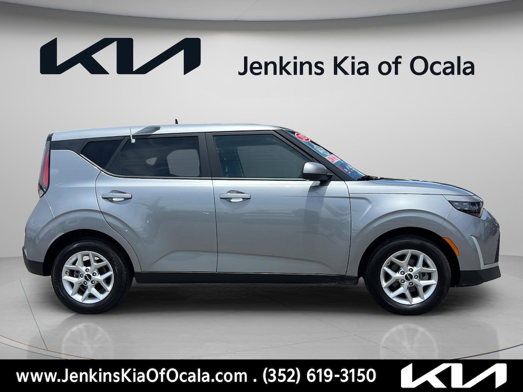 Certified 2025 Kia Soul LX Hatchback