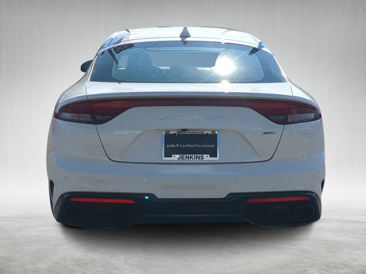 2023 Kia Stinger GT-Line photo 3