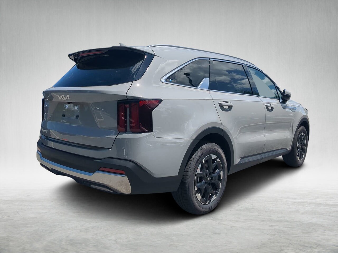 2026 Kia Sorento S photo 2