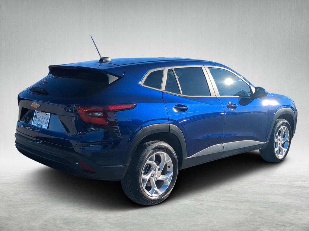 Used 2024 Chevrolet Trax LS SUV