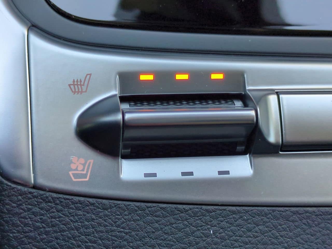 2026 Kia Carnival SX - Photo 31