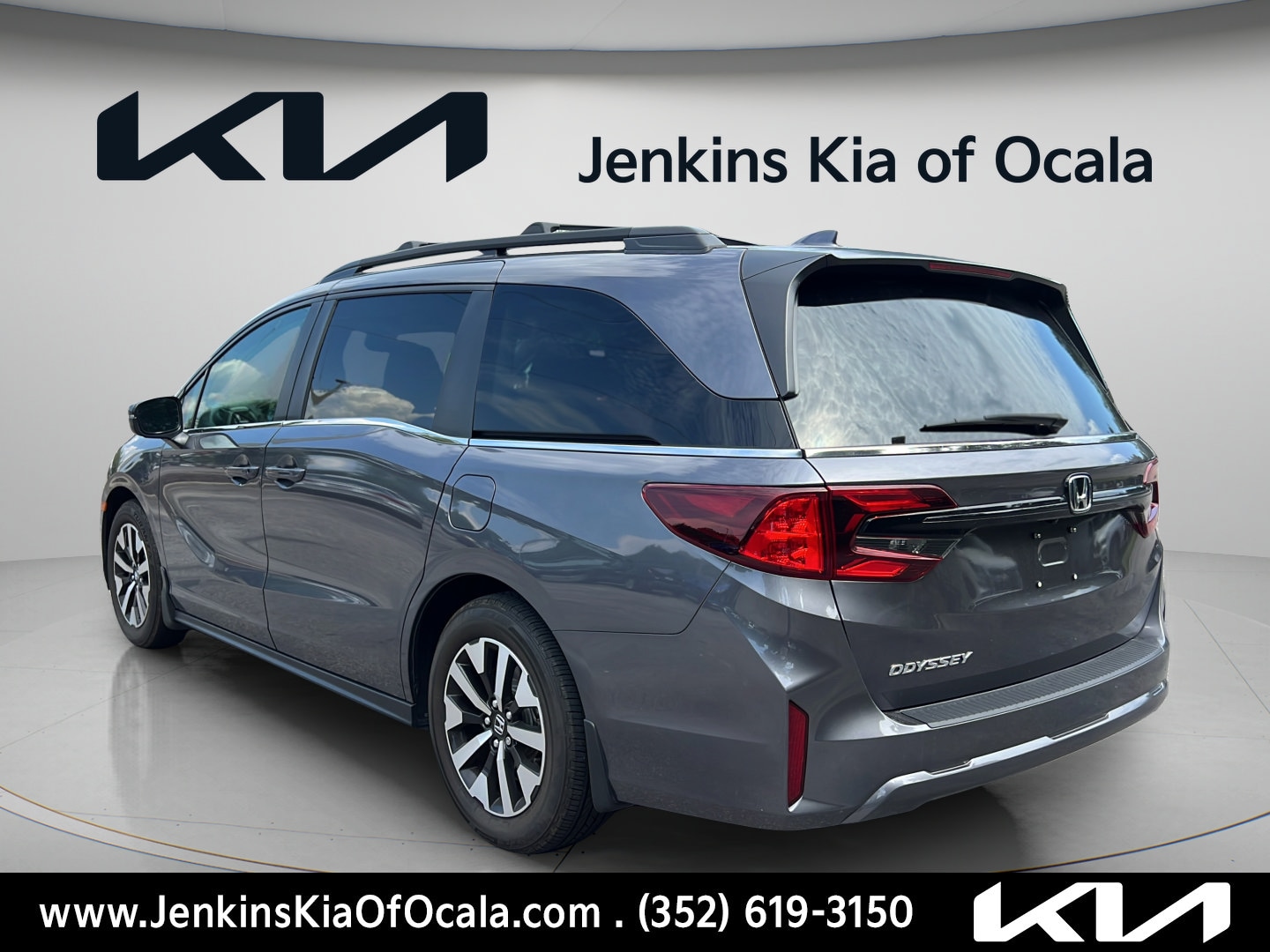 2025 Honda Odyssey EX-L - Photo 6