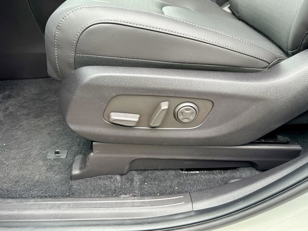 2025 Kia Carnival SX Prestige - Photo 25