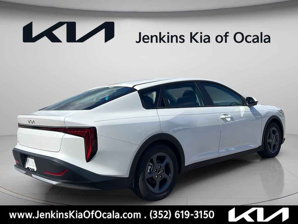 New 2026 Kia K4 LXS Sedan