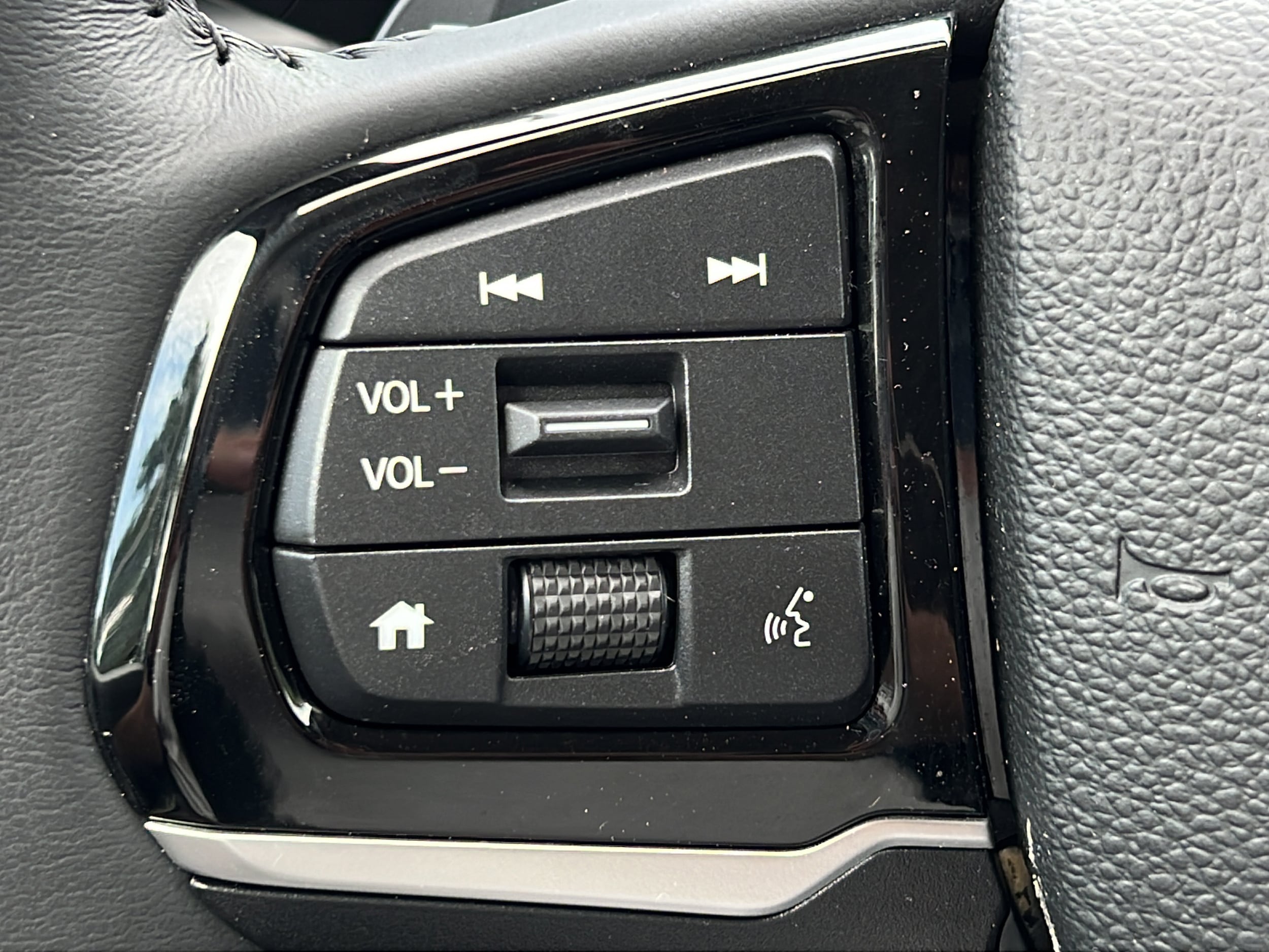 2025 Honda Odyssey EX-L - Photo 27