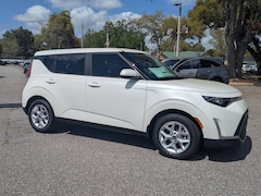 2025 Kia Soul LX Hatchback