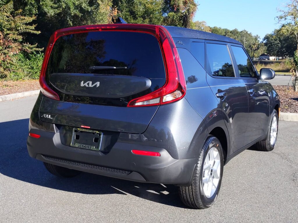 Used 2022 Kia Soul LX Hatchback