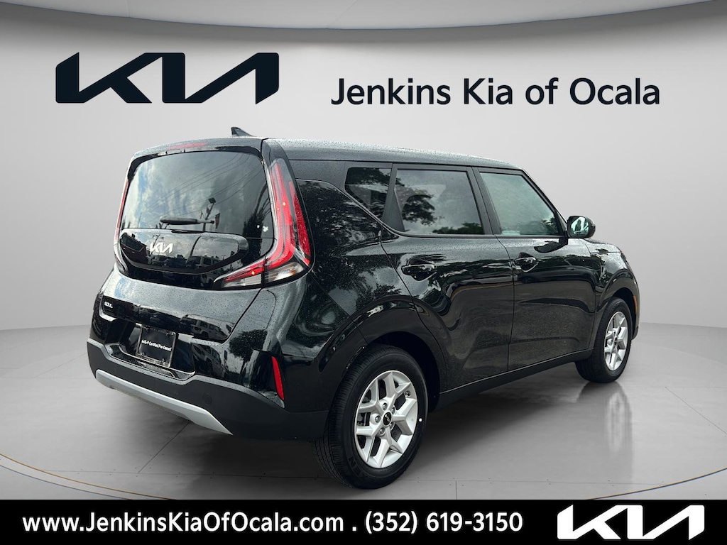 Certified 2025 Kia Soul LX Hatchback