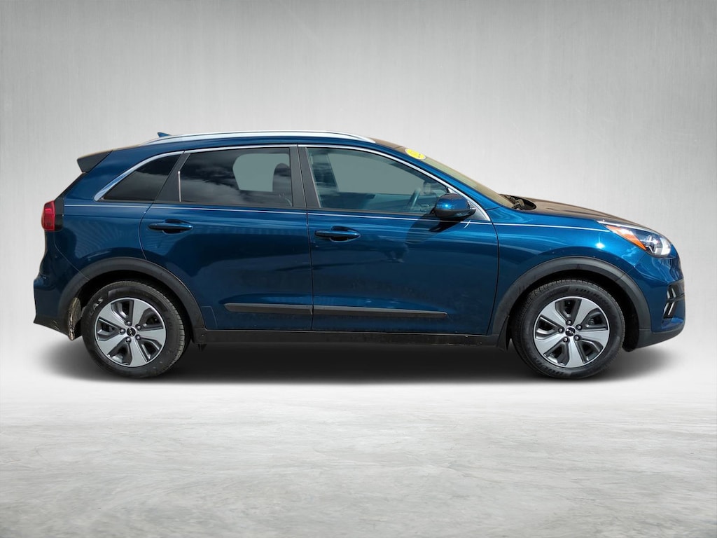 Certified 2022 Kia Niro LX SUV