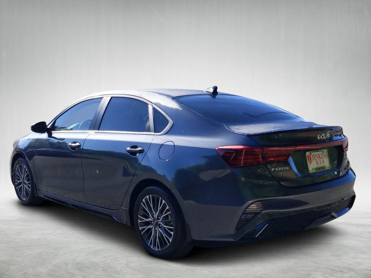 2022 Kia Forte GT-Line photo 3