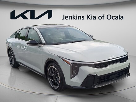 2025 Kia K4 GT-Line Sedan