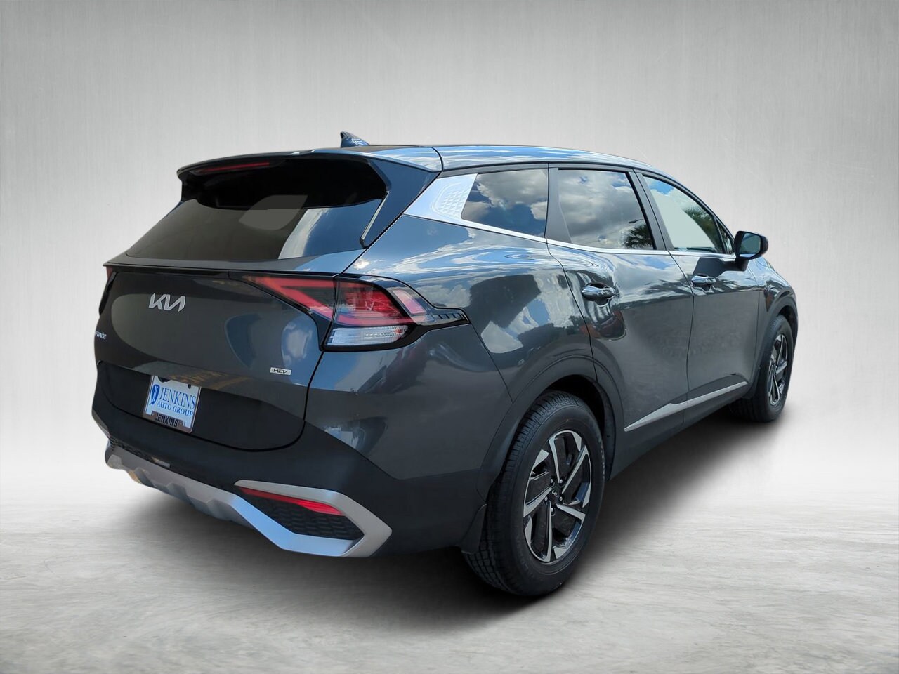 2023 Kia Sportage Hybrid LX photo 2