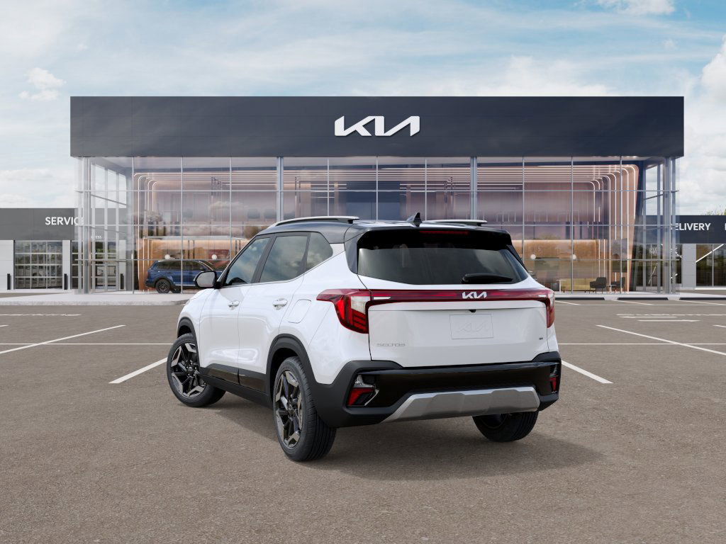 2026 Kia Seltos SX photo 3