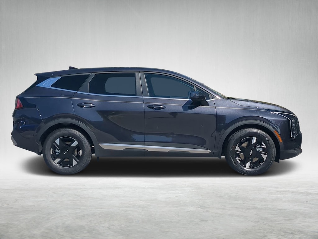New 2026 Kia Sportage LX SUV