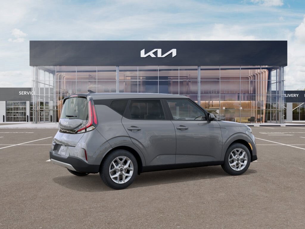 New 2025 Kia Soul LX Hatchback