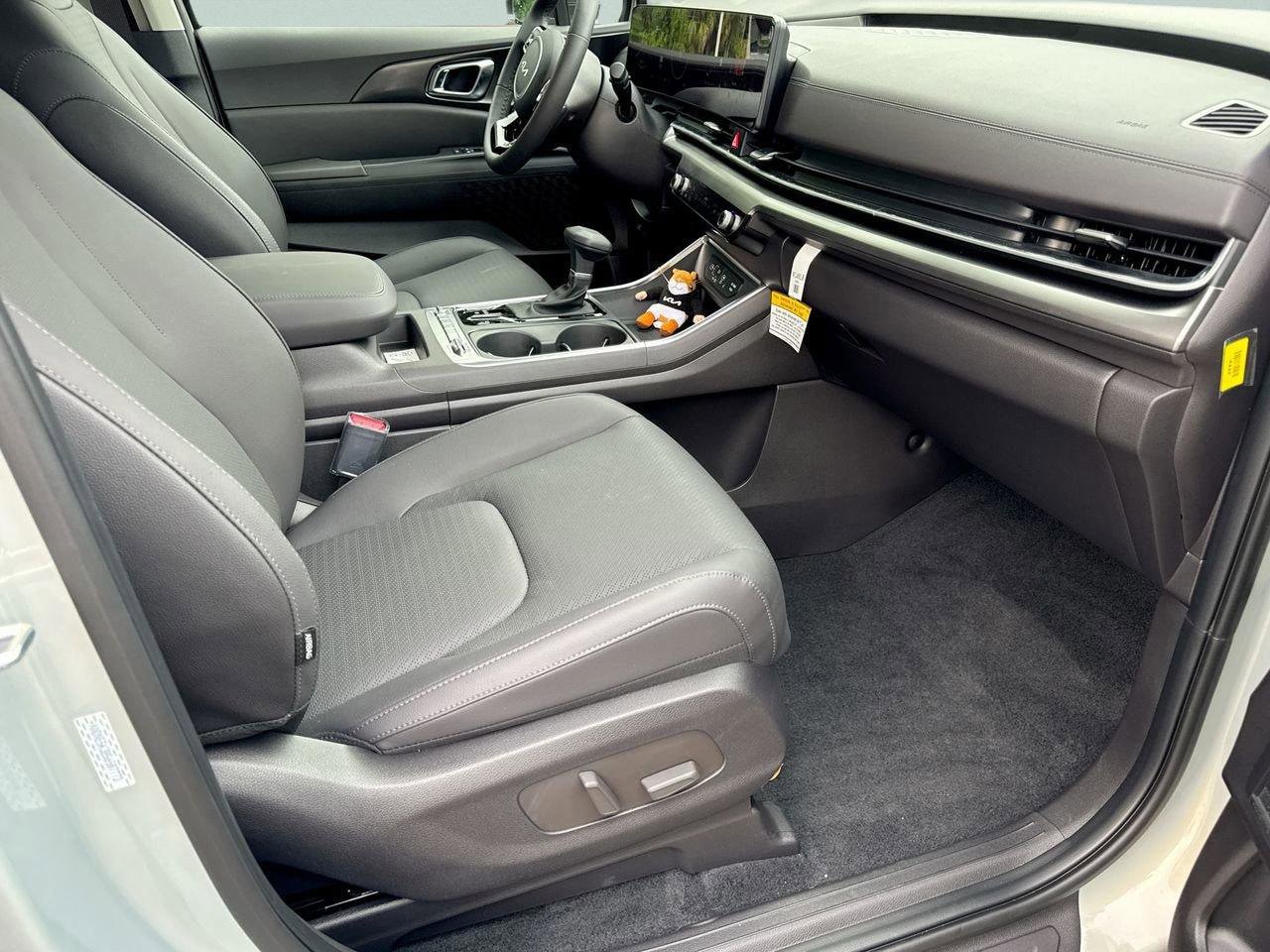 2025 Kia Carnival SX Prestige - Photo 13