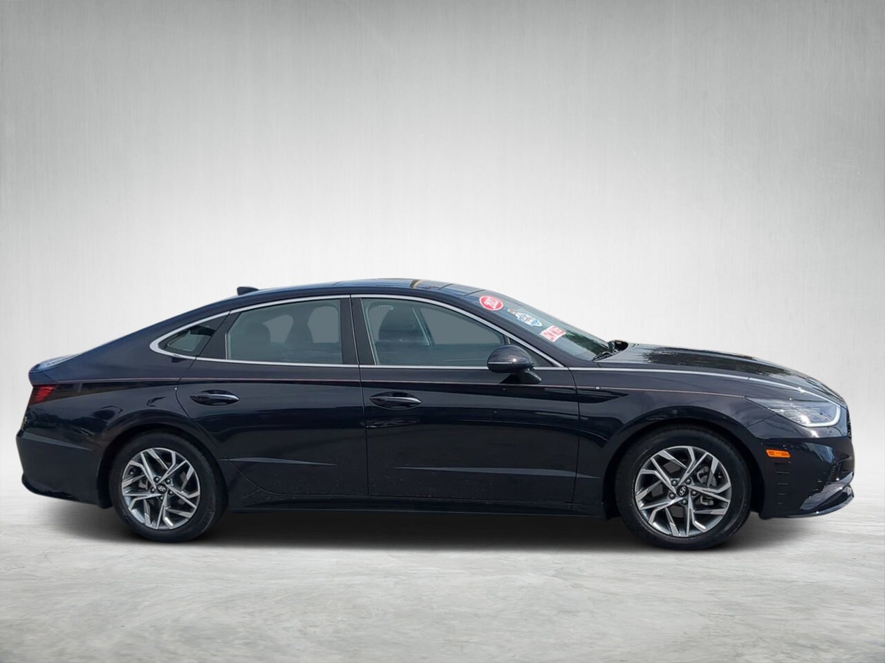 2023 Hyundai Sonata SEL photo 2