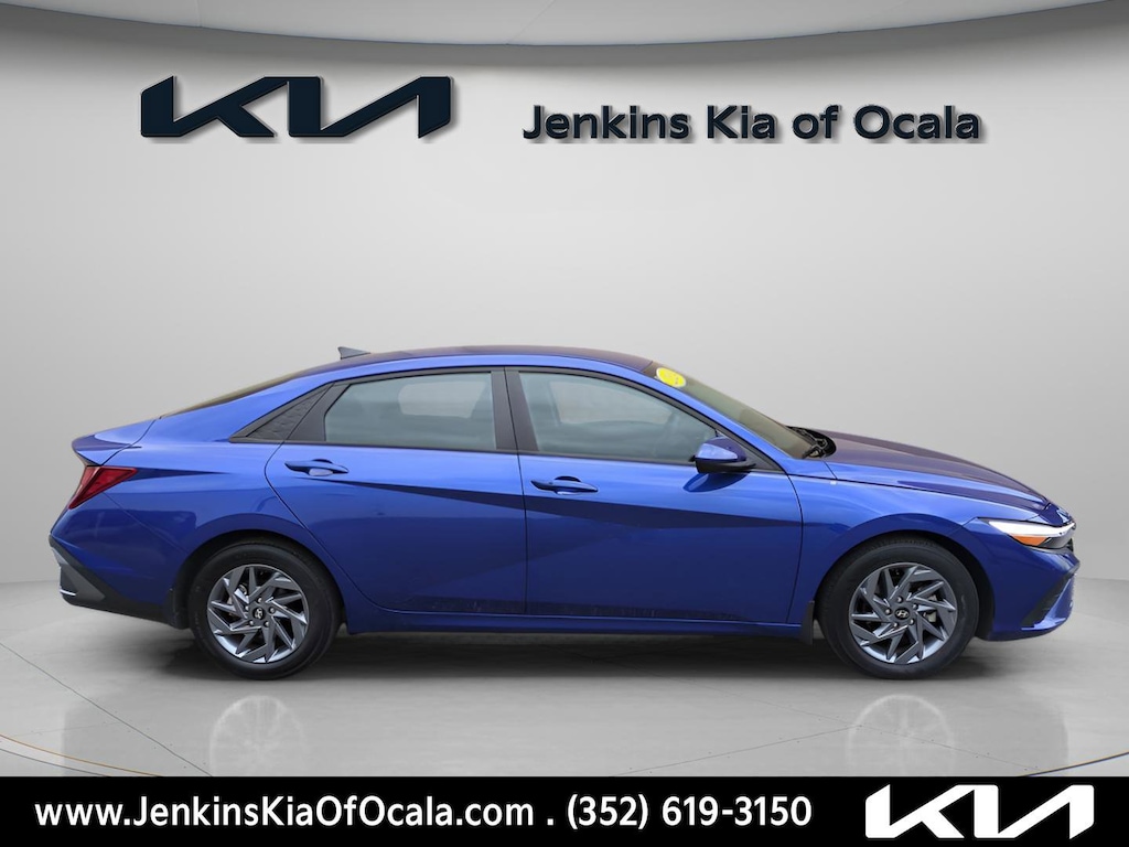 Used 2024 Hyundai Elantra SEL Sedan