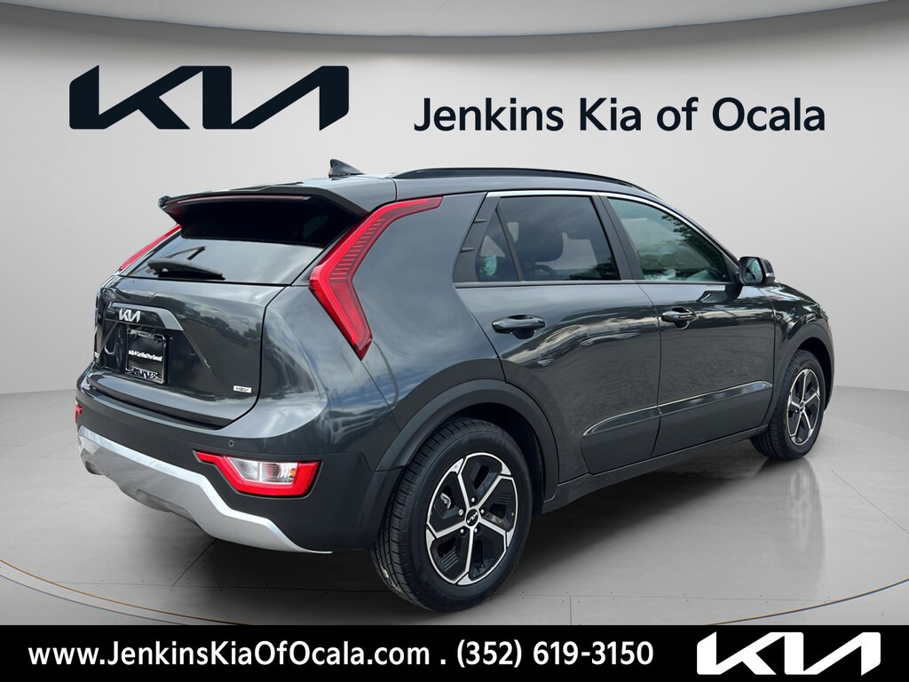 Used 2024 Kia Niro EX SUV