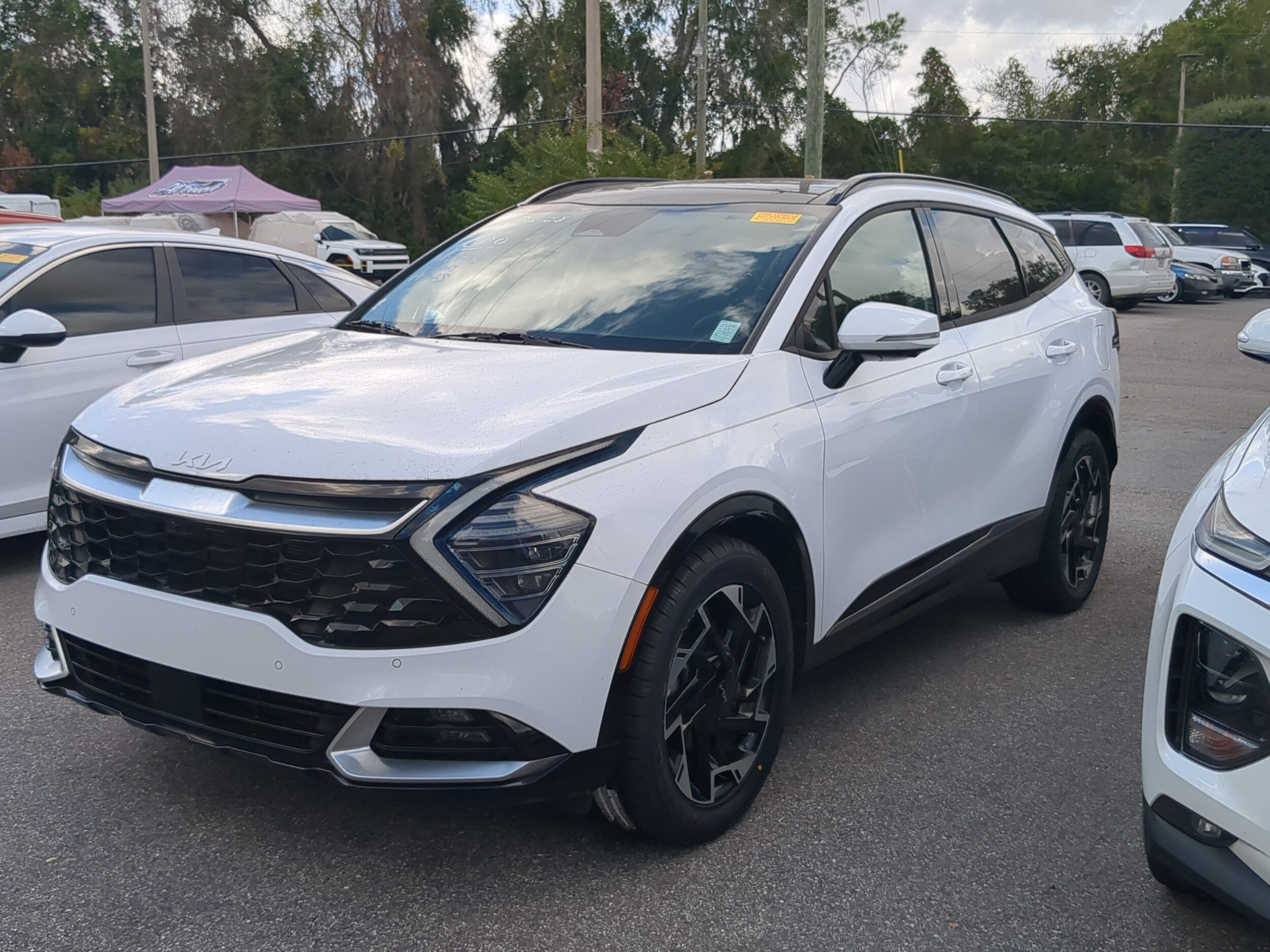 2023 Kia Sportage photo 2