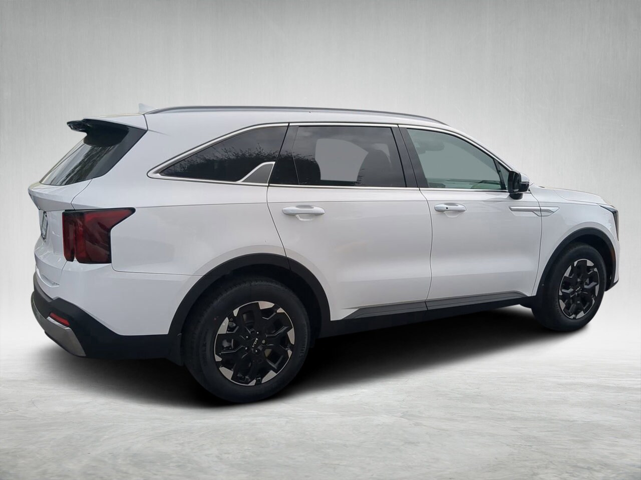 2026 Kia Sorento S photo 2
