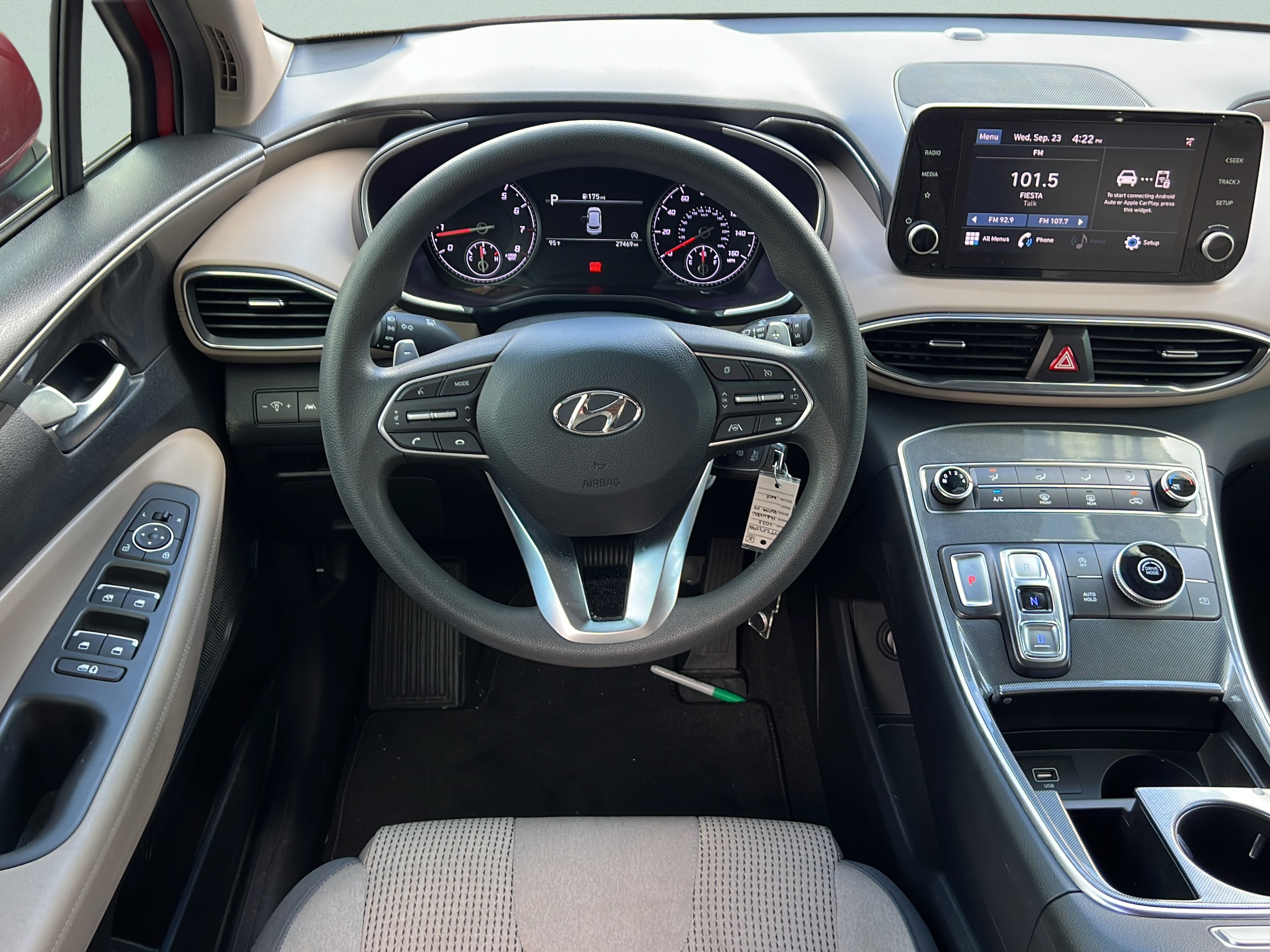 2023 Hyundai Santa Fe SE - Photo 19