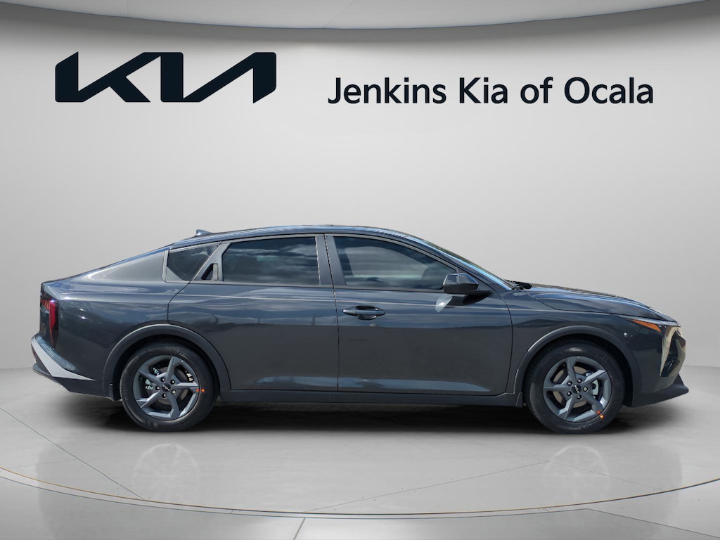 New 2026 Kia K4 LXS Sedan