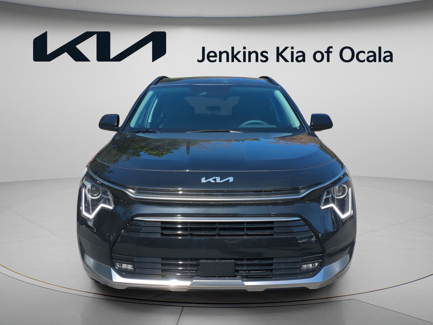 2025 Kia Niro EX Touring - Photo 10