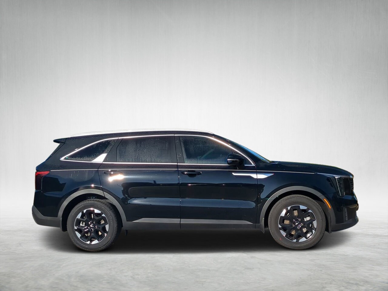 2026 Kia Sorento S photo 2