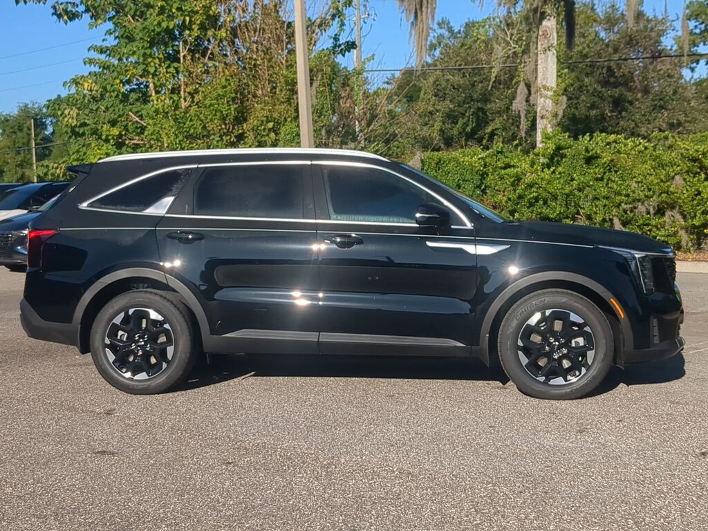 New 2026 Kia Sorento S SUV